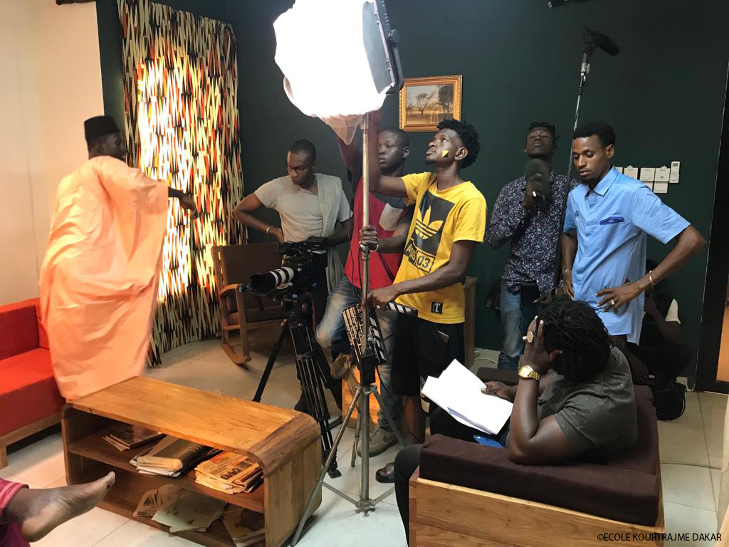 1_PAGEACCUEIL_TOURNAGE_1©ECOLE_KT_DKR